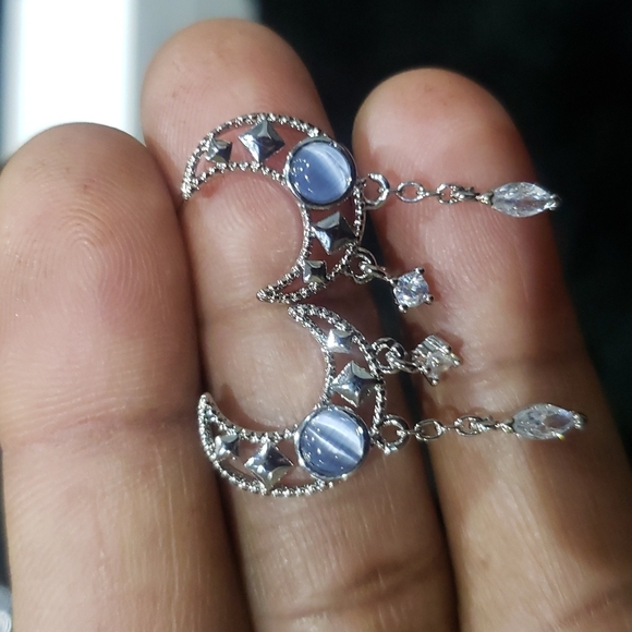 🌙 Earings Cubic Zircon - Picture 2 of 7